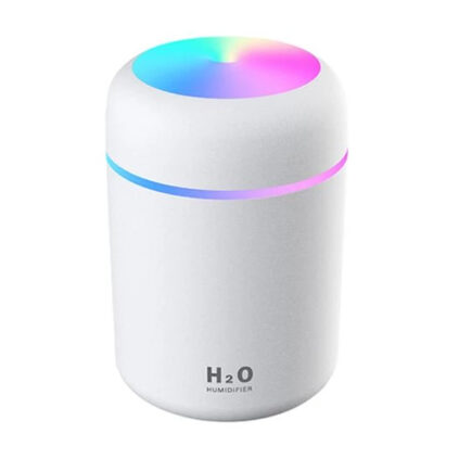 Humidificateur de couleur blanche de forme classique émettant de la lumière arc-en-ciel