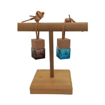 Diffuseur de parfum pour voiture de forme cubique marron et bleu